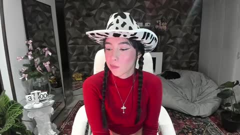 Jade  independent model online show from December 7, 2024, 10:45 am