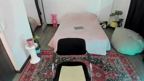 Jade  independent model online show from January 19, 2026, 12:53 pm