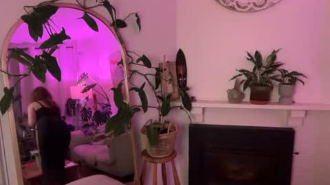 Jade Slade online show from June 29, 2026, 4:08 am