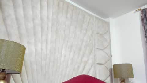 Jade  online show from November 11, 2025, 10:15 am