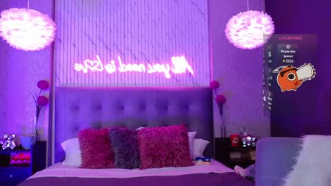 JADE online show from April 21, 2026, 1:42 am