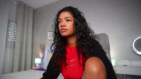 Jade online show from November 11, 2025, 9:20 am