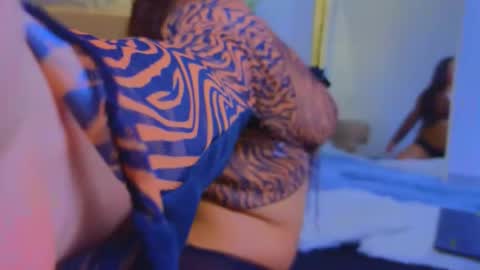 jadee__ online show from September 19, 2025, 2:46 am