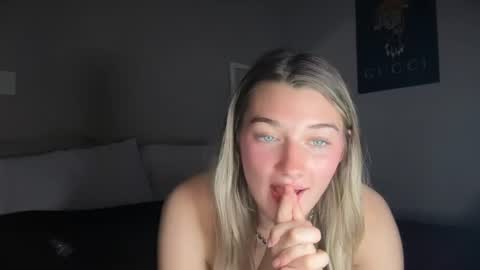 Snapshot of jadejamessecret chatting on June 25, 2026, 5:12 am Jade james online show from June 25, 2026, 5:12 am