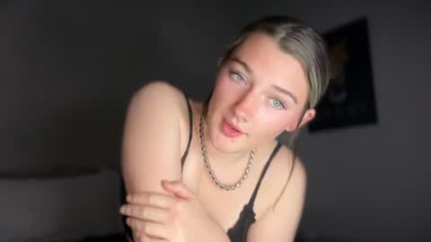 Snapshot of jadejamessecret chatting on June 28, 2026, 2:50 am Jade james online show from June 28, 2026, 2:50 am