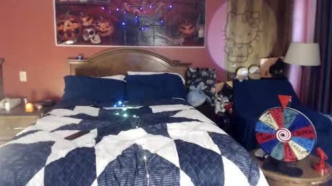 Jade online show from October 14, 2025, 3:46 pm