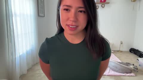 Jade Love online show from February 17, 2026, 9:32 pm