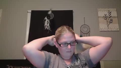 JadeLuv online show from December 2, 2024, 2:42 am