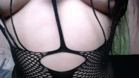 jade online show from December 5, 2025, 3:41 pm