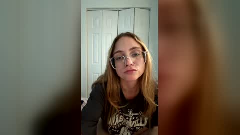 jademonroe0522 online show from April 25, 2026, 3:20 pm