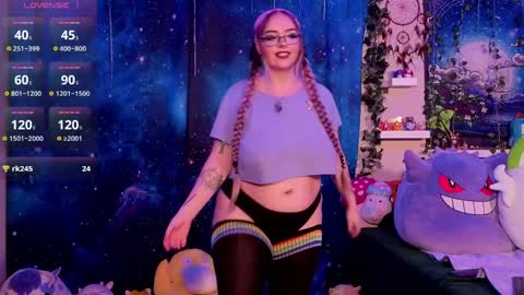 jadeplant online show from April 7, 2026, 11:37 pm