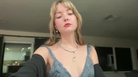 Jade 3 online show from January 11, 2026, 3:44 am