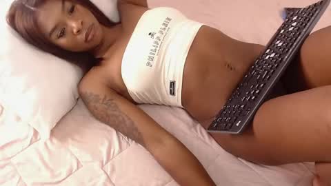 Snapshot of jahzzara chatting on April 25, 2026, 9:34 pm jahzzara online show from April 25, 2026, 9:34 pm