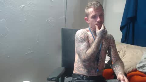 showingitoff online show from October 4, 2025, 10:19 pm