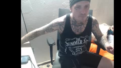 showingitoff online show from October 22, 2025, 3:51 am