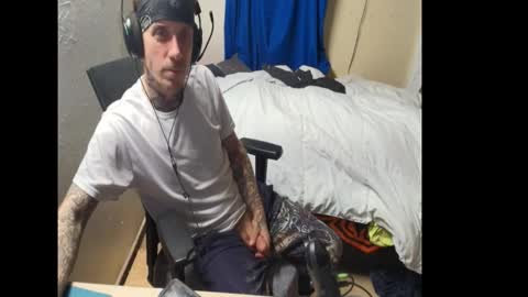 showingitoff online show from January 14, 2026, 5:46 am