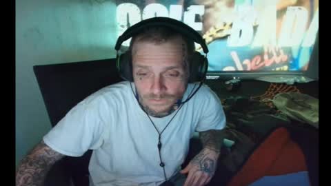 showingitoff online show from February 22, 2026, 6:46 am