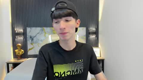 JAKE online show from October 6, 2025, 8:39 pm