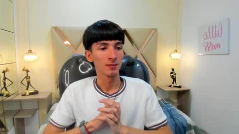 Snapshot of jake_evanss_ chatting on December 19, 2025, 10:06 pm JAKE online show from December 19, 2025, 10:06 pm