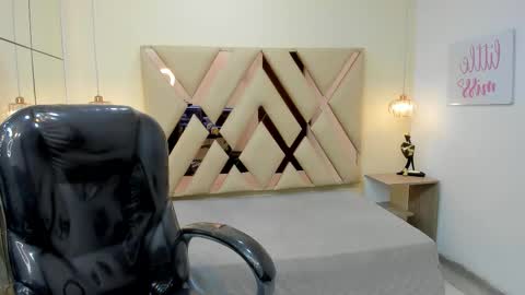 Snapshot of jake_evanss_ chatting on February 5, 2026, 8:35 pm JAKE online show from February 5, 2026, 8:35 pm