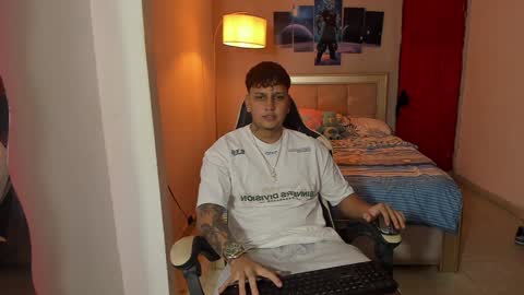 Jake Pons online show from December 31, 2024, 2:19 am