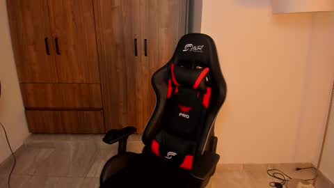 Jake Pons online show from September 21, 2025, 3:52 am