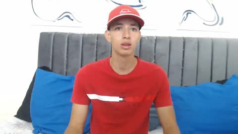 Hi guys im new 3 online show from March 8, 2025, 1:36 pm