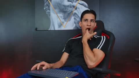 Snapshot of jakemoxley chatting on September 26, 2025, 12:42 pm JakeMoxley online show from September 26, 2025, 12:42 pm