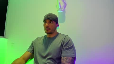 jakestone_1 online show from April 10, 2026, 2:06 am