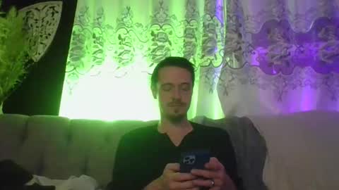 jakjakrabbit online show from November 13, 2025, 3:49 am