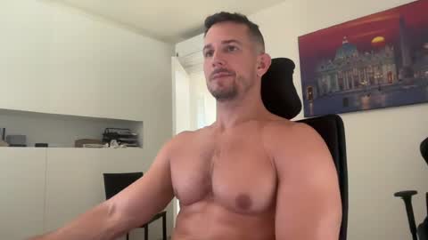 Snapshot of jakubstefano chatting on August 9, 2026, 6:07 am Muscle beast P online show from August 9, 2026, 6:07 am
