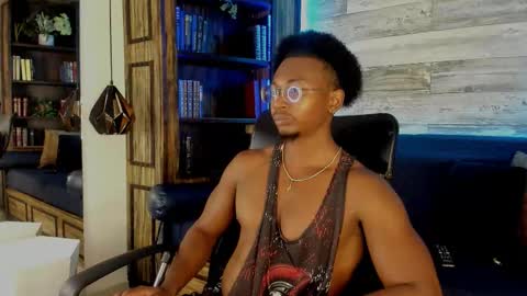   online show from October 31, 2025, 4:02 am