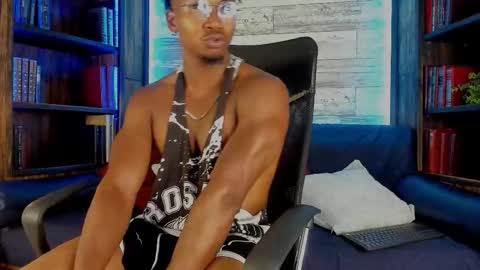   online show from November 5, 2025, 4:12 am