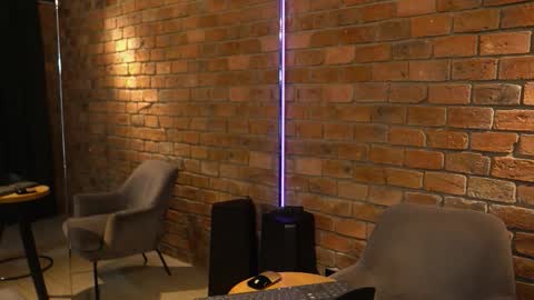 James Axel online show from September 14, 2025, 2:27 pm