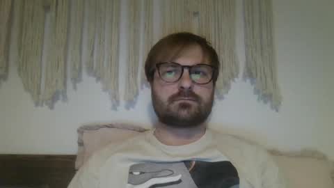 Snapshot of james_heron chatting on January 30, 2025, 4:45 pm James Heron online show from January 30, 2025, 4:45 pm