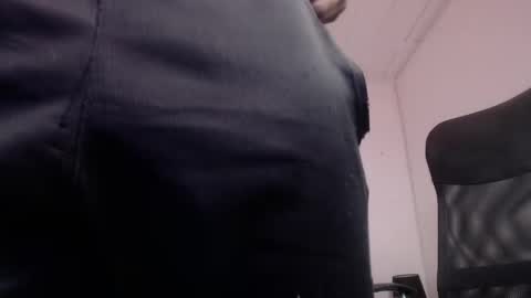 James McBoy online show from December 4, 2025, 4:27 pm