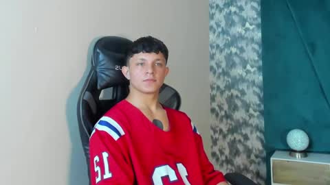 jamesgolden_ online show from February 27, 2025, 11:31 am