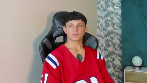 jamesgolden_ online show from February 27, 2025, 5:47 pm