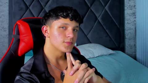 jamesgolden_ online show from March 8, 2025, 5:43 pm