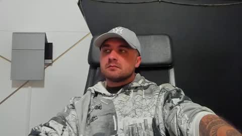 Snapshot of jamesmyersx chatting on June 2, 2026, 4:14 am JamesMyers online show from June 2, 2026, 4:14 am