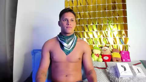 Snapshot of jamesowenn chatting on December 18, 2025, 5:35 am James Owenn online show from December 18, 2025, 5:35 am