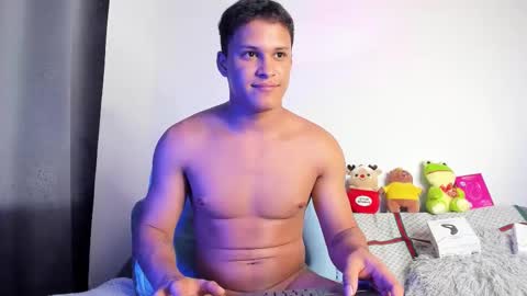 Snapshot of jamesowenn chatting on January 10, 2026, 6:04 am James Owenn online show from January 10, 2026, 6:04 am