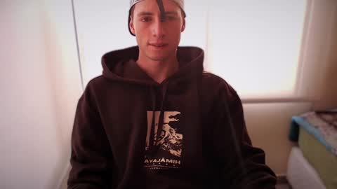 jamesss____ online show from January 12, 2025, 10:22 pm