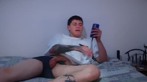 jamesss____ online show from February 6, 2025, 3:41 pm