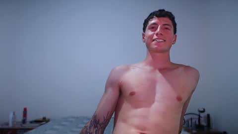 jamesss____ online show from February 6, 2025, 6:46 pm