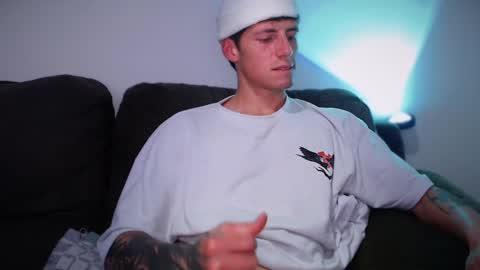 jamesss____ online show from February 27, 2025, 10:53 pm