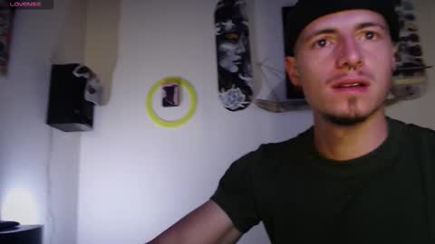 jamesss____ online show from October 19, 2025, 5:46 pm