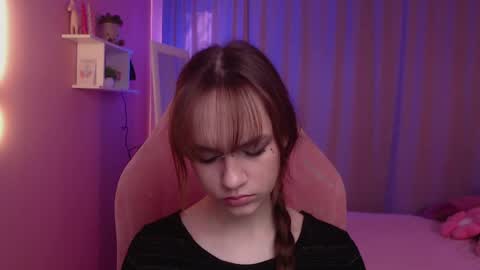 jamie_chung online show from April 7, 2026, 3:07 am