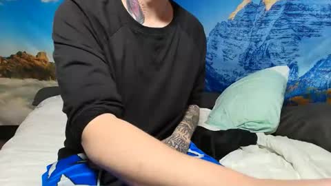 OF - Jamiejordans online show from December 3, 2025, 8:45 am