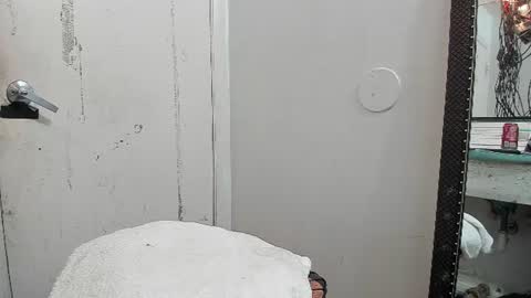 Snapshot of jamwarnerone chatting on July 25, 2026, 2:25 pm Bootyshows online show from July 25, 2026, 2:25 pm